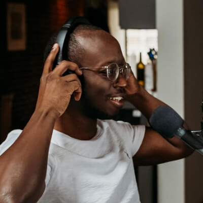 About Dr Heather S. Montgomery podcaster template host img 1